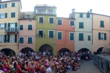 Casa Vittoria Borgo Rotondo Varese Ligure